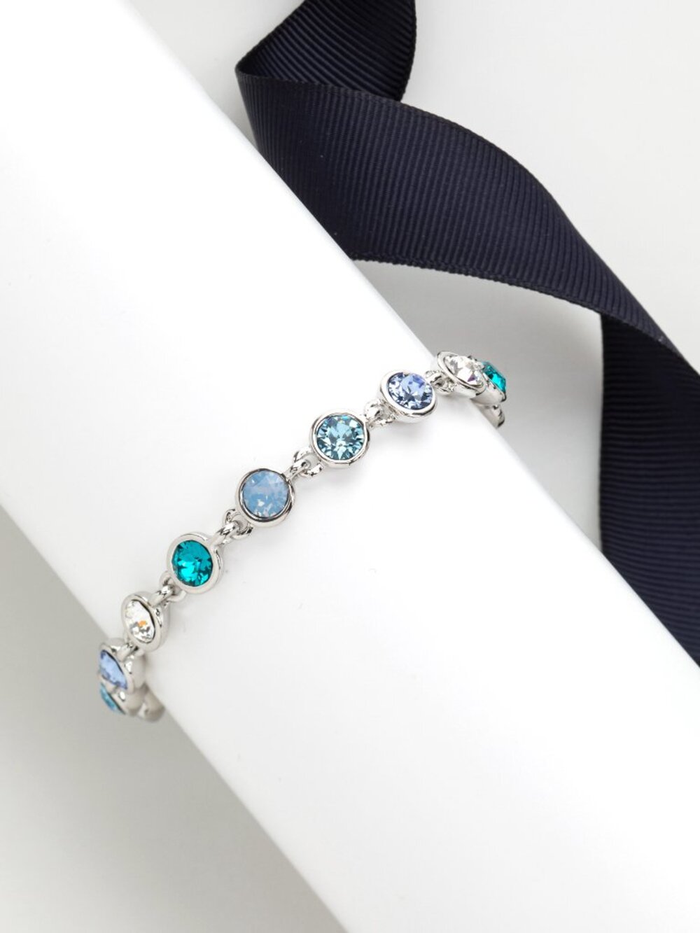 NWT – Multi-Crystal Bracelet made with Swarovski crystals - Picture 2 of 2